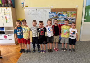 Pamiątkowe zdjęcie z kolegami z grupy.