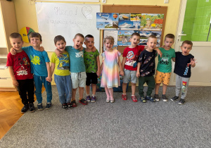 Pamiątkowe zdjęcie z kolegami z grupy.