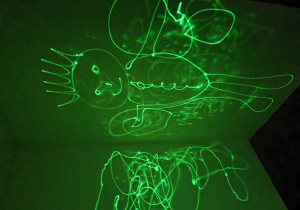 Rysunki rysowane światłem.